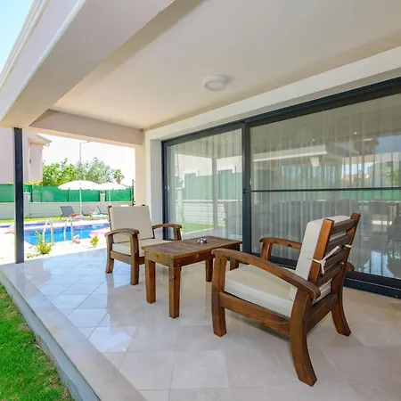 빌라 Charming With Private Pool And Location In 페티예